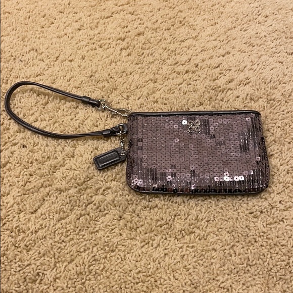 Coach Pewter/gunmetal sequined wristlet - Picture 2 of 12